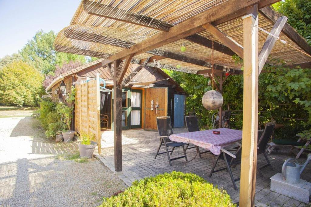 Ferienwohnung Le Bon Chemin Ateliers Sainte-Nathalène Exterior foto