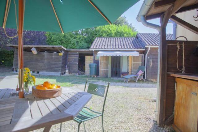Ferienwohnung Le Bon Chemin Ateliers Sainte-Nathalène Exterior foto